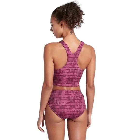 ATHLETA Conscious Shelf Bra Cropped Tank Top - Picture 2 of 9